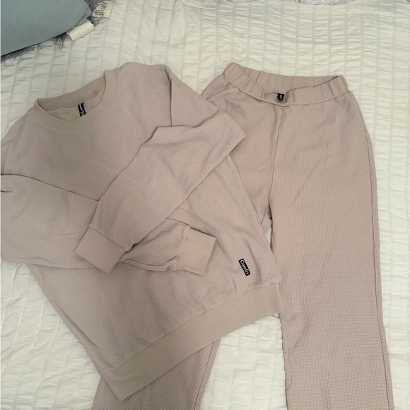 Comfort - Picture 3 of 3